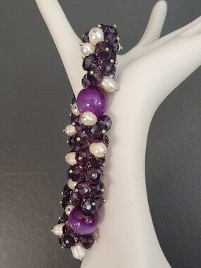 Stretch purple crystal, glass and pearl bracelet